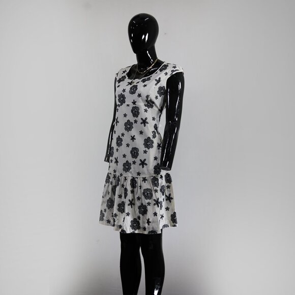 Chic Karen Millen Floral Print Drop-Waist Mini Dress - Picture 1 of 4